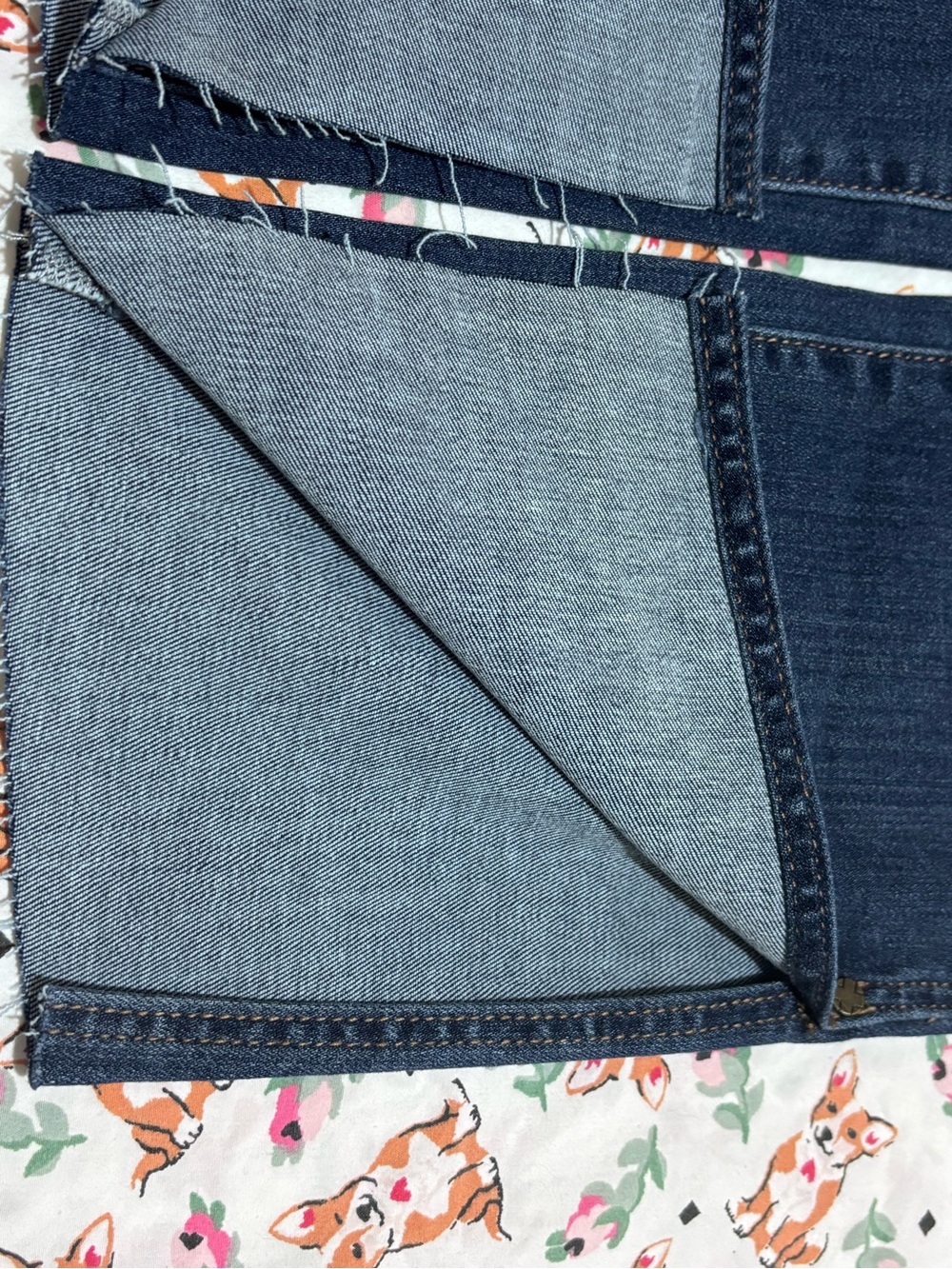 Liverpool Los Angeles "Gia Glider" Eco Crop Jeans. - Picture 9 of 9